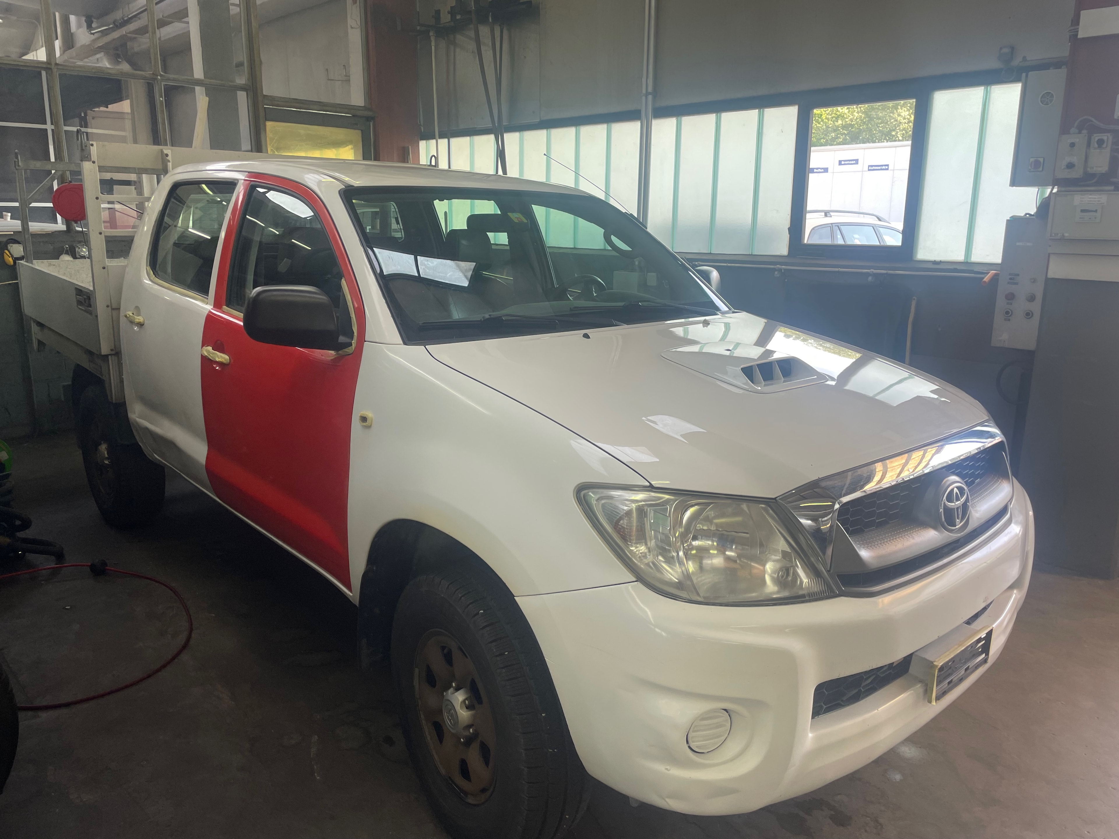 Nachher – Toyota Hilux Lack restauriert